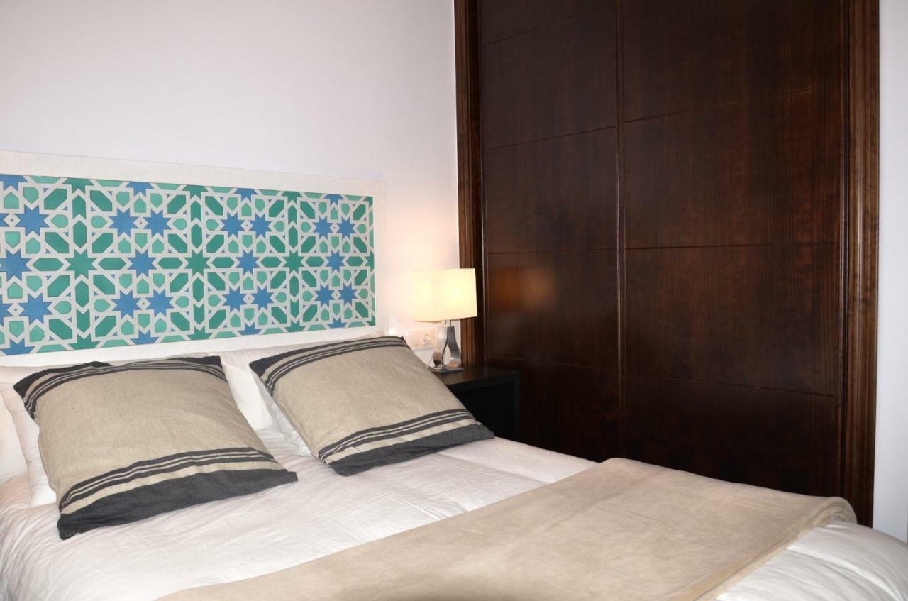 Apartamento San Jacinto III Sevilla Exteriör bild